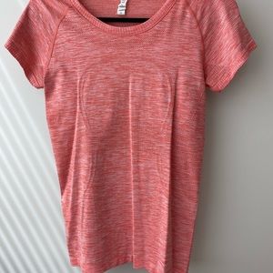 LULULEMON Top